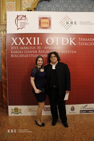 OTDK fal előtt készült képek